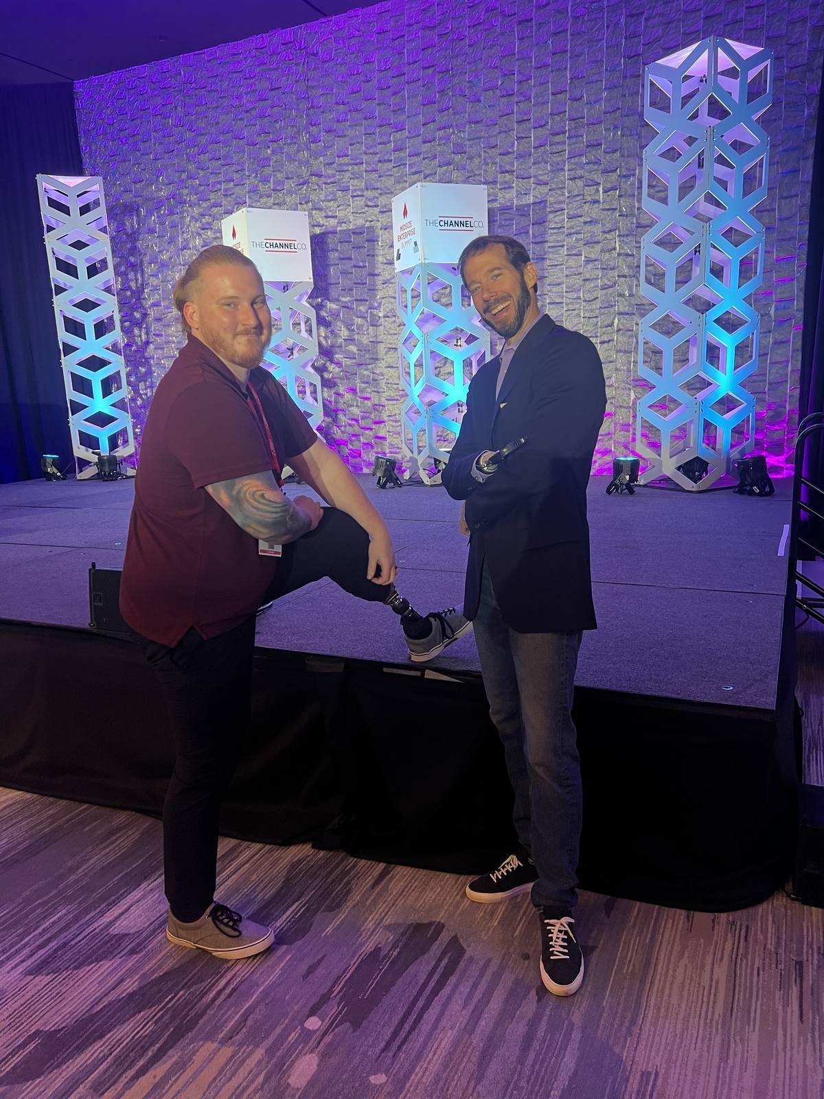 Comparing prosthetics with Aron Ralston at the Midsize Enterprise Summit